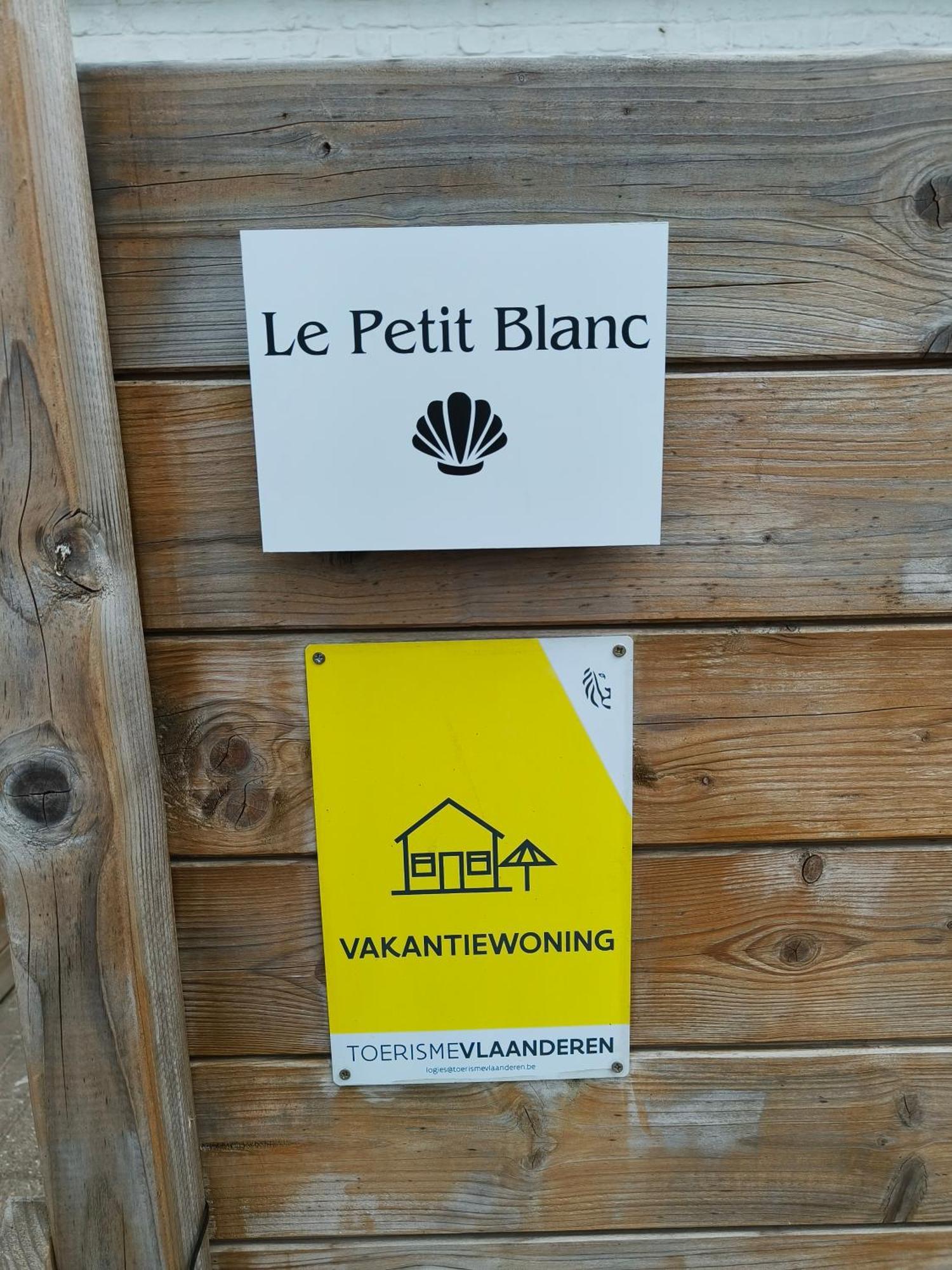 Le Petit Blanc Le Coq